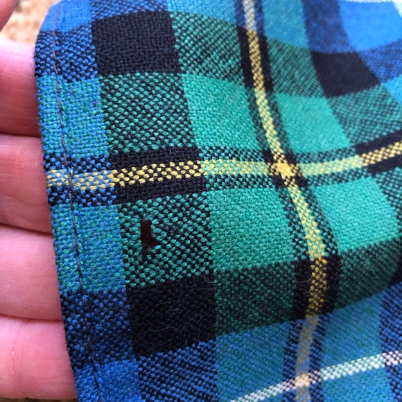Pure wool plaid scarf made in Scotland - Picture 5 of 5
